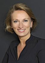 Ingrid Meyer-Bosse grüßt als neue Kommunikationschefin bei Hamburg Marketing. Foto: Ann Christin Krings.