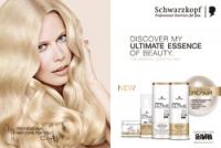 Stephen Mead dreht mit Claudia Schiffer für Schwarzkopf